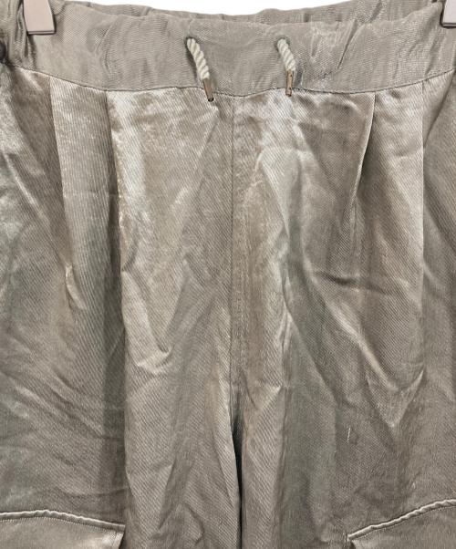 BEARDSLEY（ビアズリー）BEARDSLEY (ビアズリー) 大人カーゴパンツサテン長パンツ カーキ サイズ:Fの古着・服飾アイテム