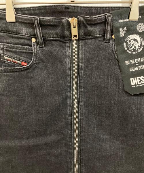 DIESEL（ディーゼル）DIESEL (ディーゼル) DE-PENCIL-ZIPデニムスカート ブラック サイズ:	SIZE 24の古着・服飾アイテム