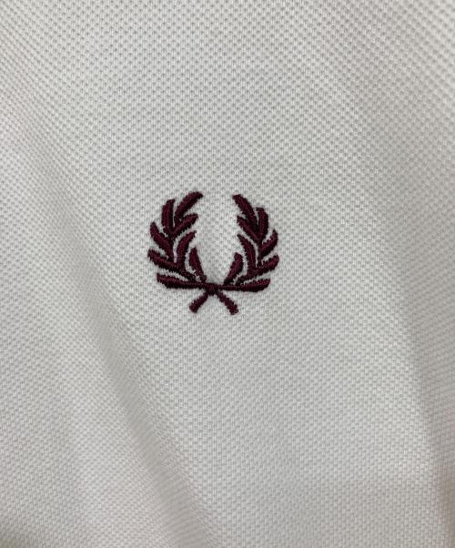 FRED PERRY（フレッドペリー）FRED PERRY (フレッドペリー) ポロシャツ ホワイト サイズ:40の古着・服飾アイテム