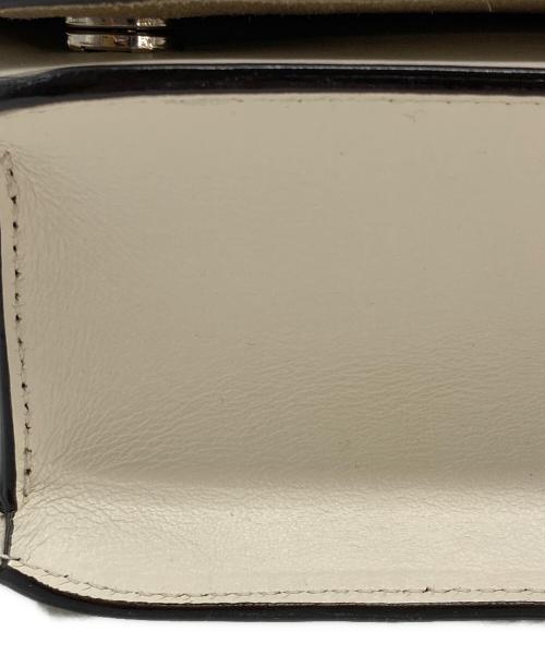 JIMMY CHOO（ジミーチュウ）JIMMY CHOO (ジミーチュウ) スタッズショルダーバッグ ホワイトの古着・服飾アイテム