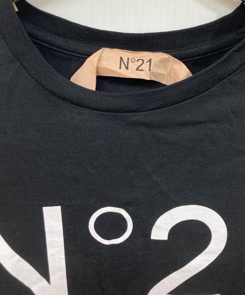 N°21（ヌメロヴェントゥーノ）N°21 (ヌメロヴェントゥーノ) ロゴプリントTシャツ ブラック サイズ:SIZE Mの古着・服飾アイテム