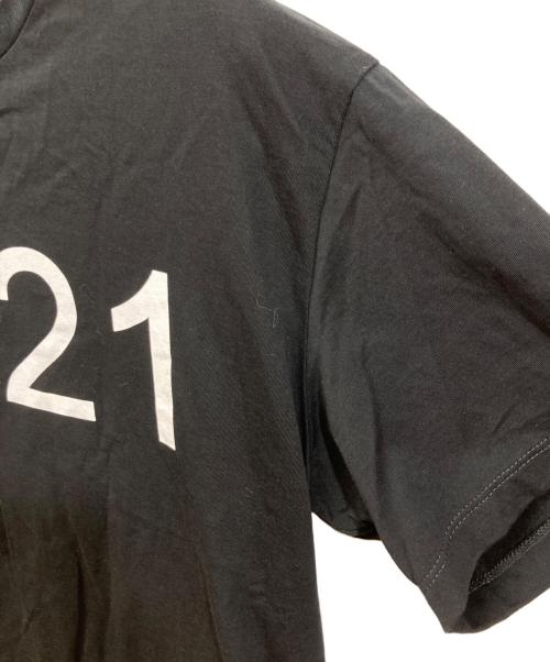 N°21（ヌメロヴェントゥーノ）N°21 (ヌメロヴェントゥーノ) ロゴプリントTシャツ ブラック サイズ:SIZE Mの古着・服飾アイテム