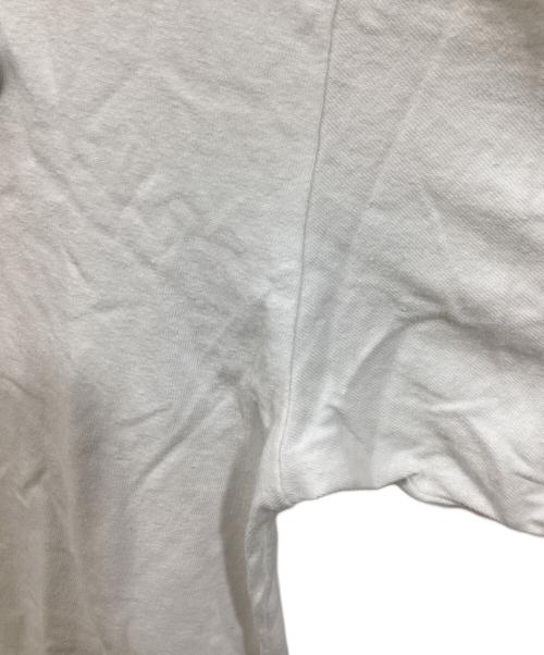 PLAY COMME des GARCONS（プレイコムデギャルソン）PLAY COMME des GARCONS (プレイコムデギャルソン) ハートワッペンTシャツ ホワイト サイズ:SIZE Mの古着・服飾アイテム