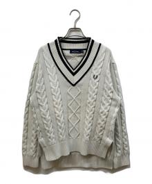 FRED PERRY（フレッドペリー）の古着「Vネックニット」｜ホワイト