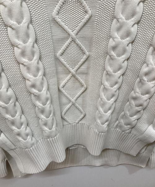 FRED PERRY（フレッドペリー）FRED PERRY (フレッドペリー) Vネックニット ホワイト サイズ:	SIZE 36の古着・服飾アイテム
