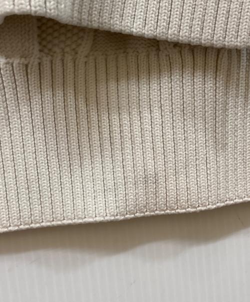 FRED PERRY（フレッドペリー）FRED PERRY (フレッドペリー) Vネックニット ホワイト サイズ:	SIZE 36の古着・服飾アイテム