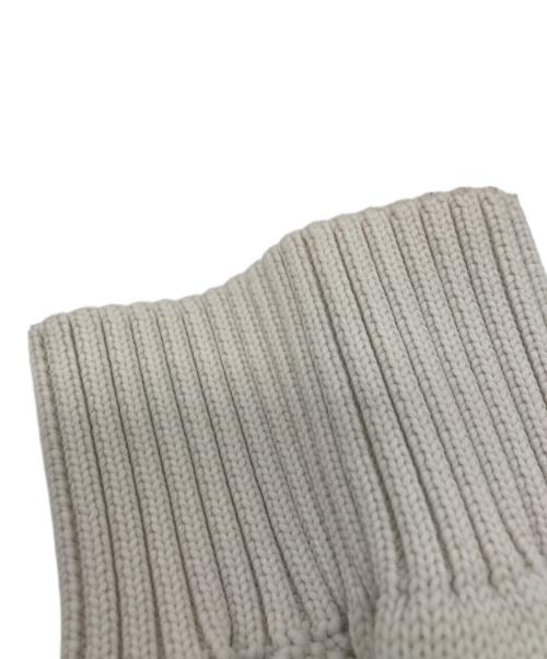 FRED PERRY（フレッドペリー）FRED PERRY (フレッドペリー) Vネックニット ホワイト サイズ:	SIZE 36の古着・服飾アイテム