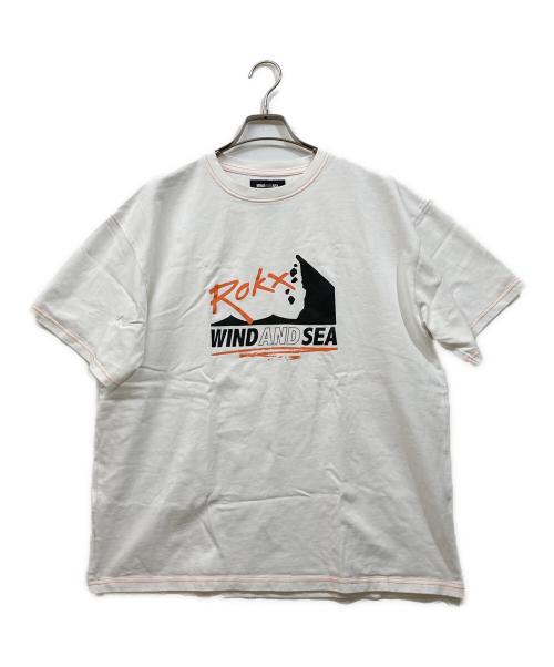 WIND AND SEA（ウィンダンシー）WIND AND SEA (ウィンダンシー) ROKX (ロックス) 別注 コラボ FRONT LOGO TEE ホワイト サイズ:Mの古着・服飾アイテム