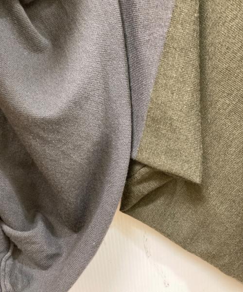 Vivienne Westwood（ヴィヴィアンウエストウッド）Vivienne Westwood (ヴィヴィアンウエストウッド) バイカラーニットポンチョ ブラック サイズ:SIZE Sの古着・服飾アイテム