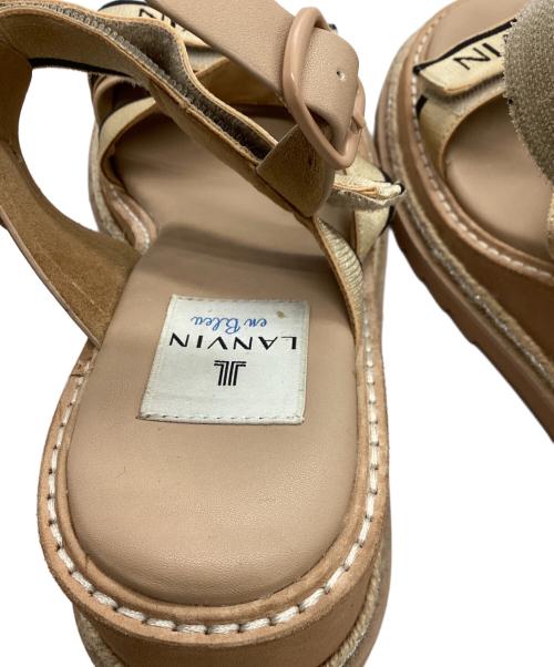 LANVIN en Bleu（ランバンオンブルー）LANVIN en Bleu (ランバンオンブルー) ロゴストラップウェッジヒールサンダル ベージュ サイズ:実寸をご確認くださいの古着・服飾アイテム