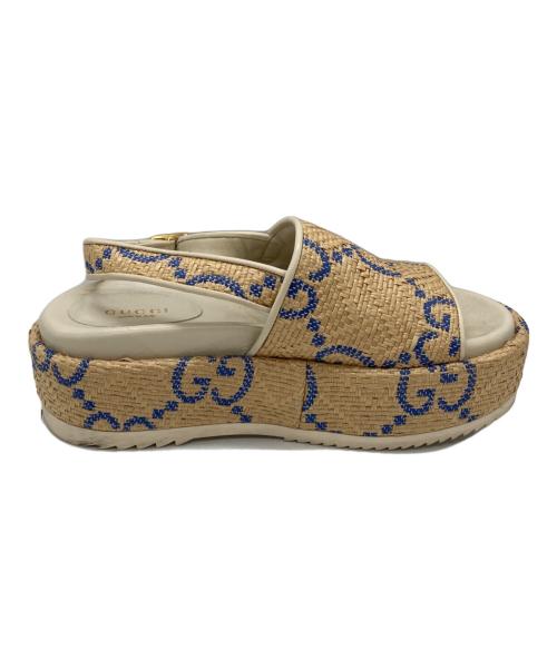 GUCCI（グッチ）GUCCI (グッチ) GGプラットフォームサンダル ベージュ サイズ:SIZE 35 1/2の古着・服飾アイテム