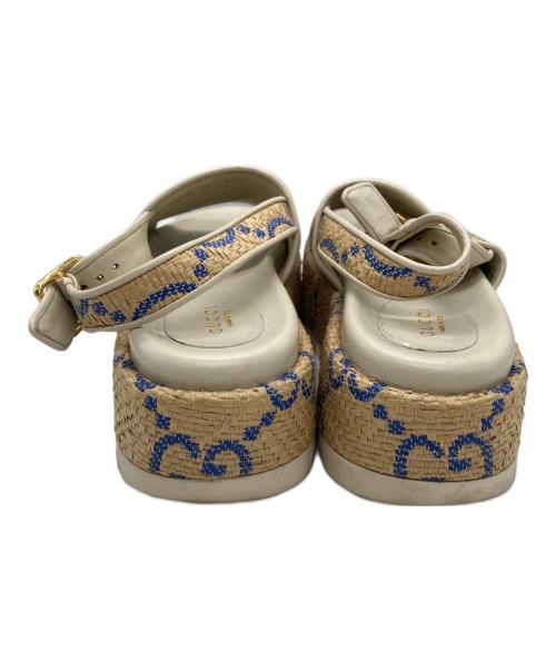 GUCCI（グッチ）GUCCI (グッチ) GGプラットフォームサンダル ベージュ サイズ:SIZE 35 1/2の古着・服飾アイテム