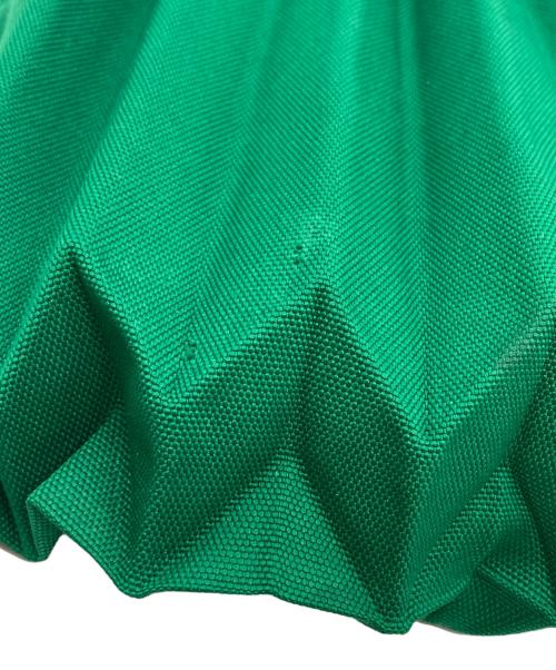 ISSEY MIYAKE me（イッセイ ミヤケ ミー）ISSEY MIYAKE me (イッセイ ミヤケ ミー) TRUNK PLEATS BAGの古着・服飾アイテム