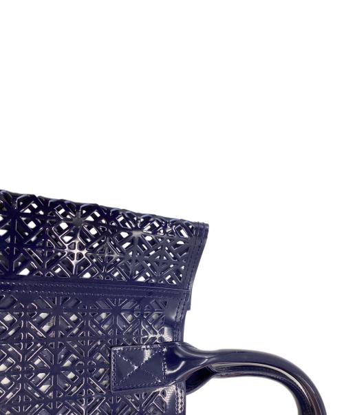 TORY BURCH（トリーバーチ）TORY BURCH (トリーバーチ) PVCカットワークトートバッグ ネイビーの古着・服飾アイテム