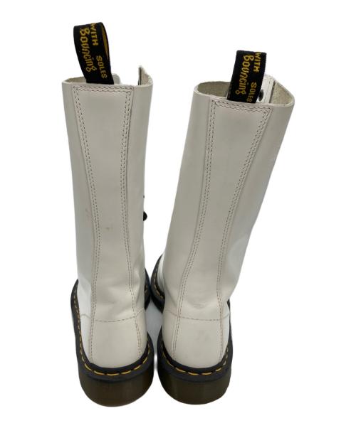 Dr.Martens（ドクターマーチン）Dr.Martens (ドクターマーチン) 14ホールブーツ ホワイト サイズ:	SIZE 5の古着・服飾アイテム