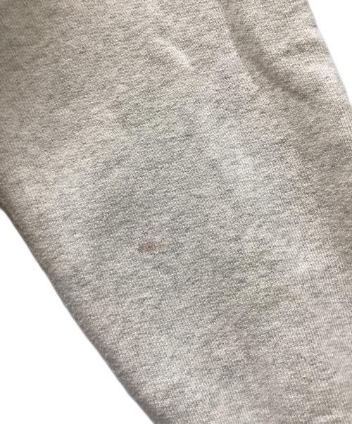 Champion REVERSE WEAVE（チャンピオン リバース ウィーブ）Champion REVERSE WEAVE (チャンピオン リバース ウィーブ) ダメージリペア スウェット グレー サイズ:SIZE XLの古着・服飾アイテム