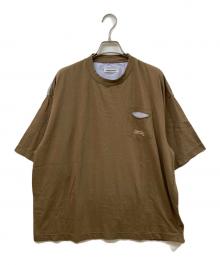 UNDERCOVER（アンダーカバー）の古着「CoタイプライターSTヨーク切替PK TEE」｜ブラウン