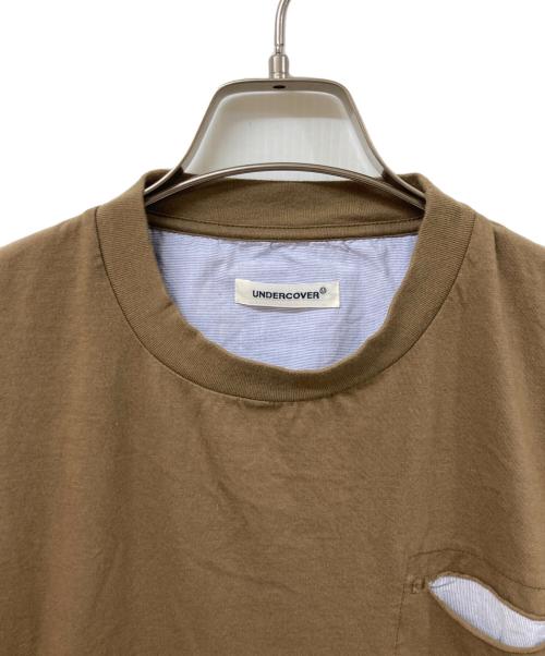 UNDERCOVER（アンダーカバー）UNDERCOVER (アンダーカバー) CoタイプライターSTヨーク切替PK TEE ブラウン サイズ:SIZE 2の古着・服飾アイテム