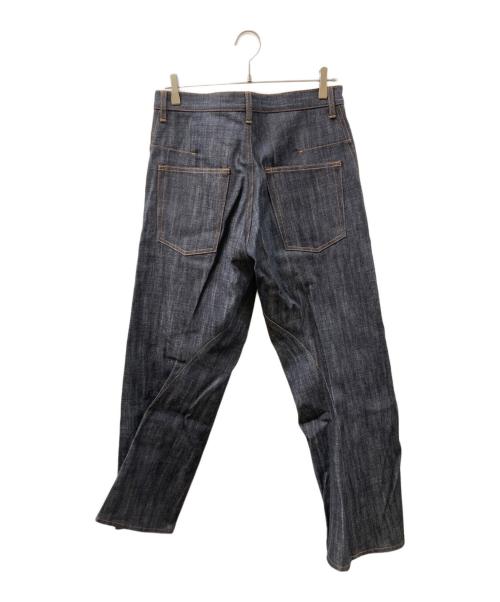 NVRFRGT（ネヴァーフォーゲット）NVRFRGT (ネヴァーフォーゲット) 3D TWISTED WIDE LEG JEANS インディゴ サイズ:SIZE 2の古着・服飾アイテム