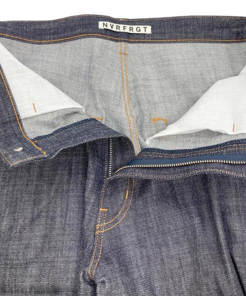 NVRFRGT（ネヴァーフォーゲット）NVRFRGT (ネヴァーフォーゲット) 3D TWISTED WIDE LEG JEANS インディゴ サイズ:SIZE 2の古着・服飾アイテム