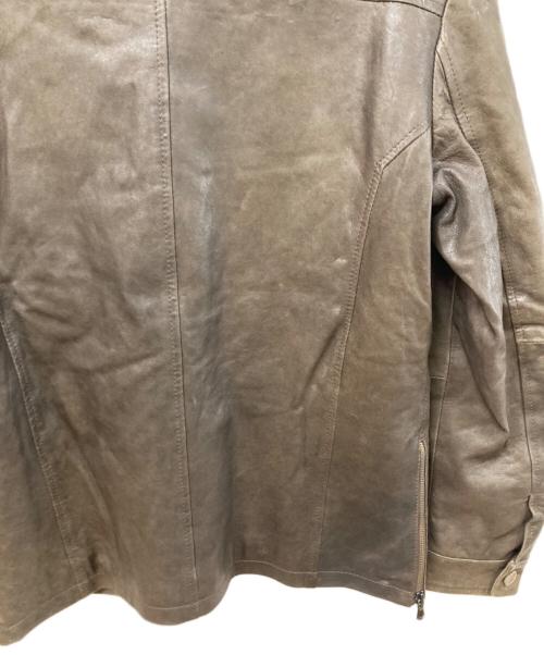 EMMETI（エンメティ）EMMETI (エンメティ) Ｍ65ラムスキンレザージャケット ブラウン サイズ:SIZE 44の古着・服飾アイテム