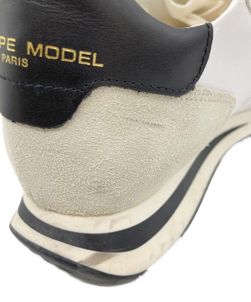 PHILIPPE MODEL（フィリップ モデル）PHILIPPE MODEL (フィリップ モデル) ローカットスニーカー ホワイト サイズ:41の古着・服飾アイテム