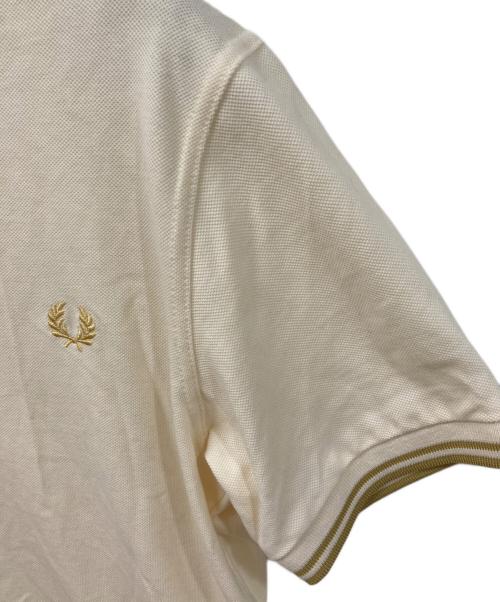 FRED PERRY（フレッドペリー）FRED PERRY (フレッドペリー) ポロシャツ ベージュ サイズ:	SIZE 38の古着・服飾アイテム