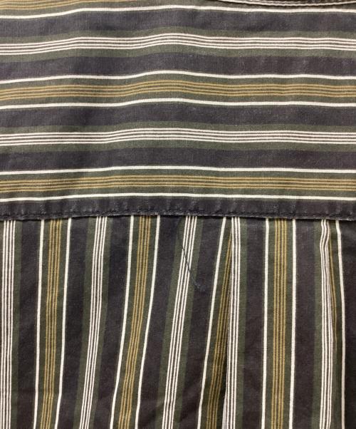 SUPREME（シュプリーム）Supreme (シュプリーム) Loose Fit Multi Stripe S/S Shirt グレー サイズ:Ｍの古着・服飾アイテム