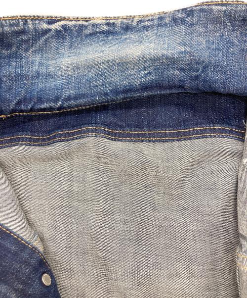 DSQUARED2（ディースクエアード）DSQUARED2 (ディースクエアード) キャストウォッシュデニムジャケット インディゴ サイズ:SIZE 48の古着・服飾アイテム