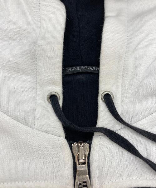 BALMAIN（バルマン）BALMAIN (バルマン) ジップパーカー ホワイト×ブラック サイズ:XSの古着・服飾アイテム