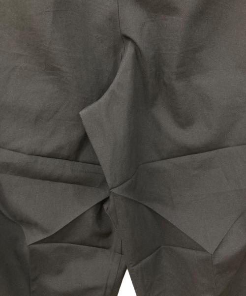 ISSEY MIYAKE MEN（イッセイミヤケメン）ISSEY MIYAKE MEN (イッセイミヤケメン) ワイドスラックス ブラック サイズ:SIZE 3の古着・服飾アイテム