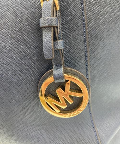 MICHAEL KORS（マイケルコース）MICHAEL KORS (マイケルコース) トートバッグ ネイビーの古着・服飾アイテム