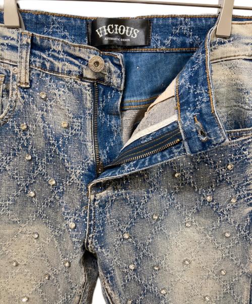 VICIOUS（ヴィシャス）VICIOUS (ヴィシャス) EMBELLISHED FLARE DENIM インディゴ サイズ:	SIZE 34の古着・服飾アイテム