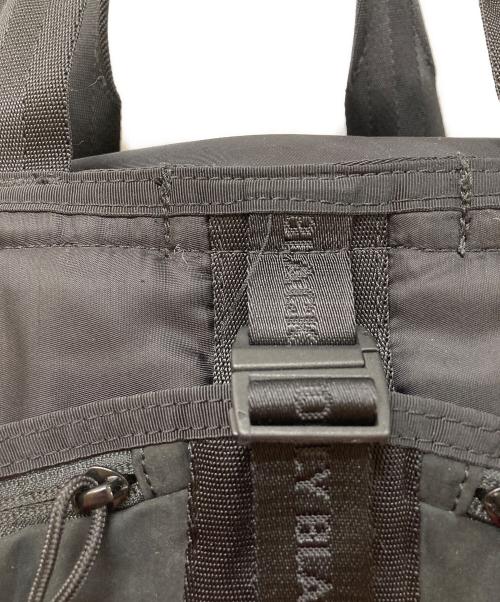 WHITE MOUNTAINEERING（ホワイトマウンテ二アニング）WHITE MOUNTAINEERING (ホワイトマウンテ二アニング) BRIEFING (ブリーフィング) TOTE BAGの古着・服飾アイテム