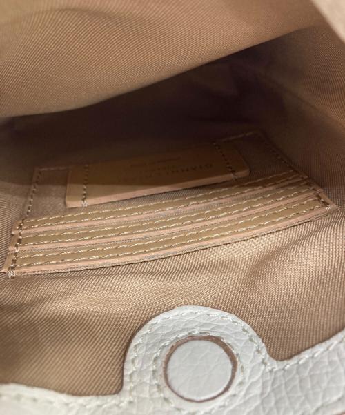 GIANNI CHIARINI（ジャンニ キアリーニ）GIANNI CHIARINI (ジャンニ キアリーニ) ショルダーポーチ ホワイトの古着・服飾アイテム