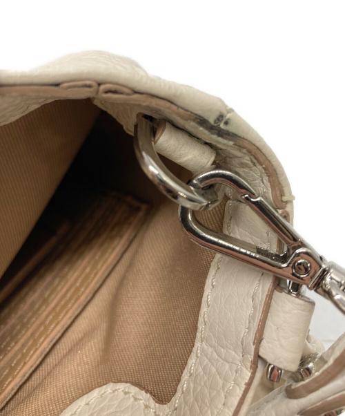 GIANNI CHIARINI（ジャンニ キアリーニ）GIANNI CHIARINI (ジャンニ キアリーニ) ショルダーポーチ ホワイトの古着・服飾アイテム