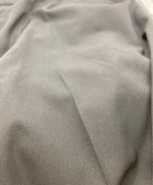 beautiful people（ビューティフルピープル）beautiful people (ビューティフルピープル) wool gabardine one tuck tapered pants ブラック×イエロー サイズ:SIZE 38の古着・服飾アイテム