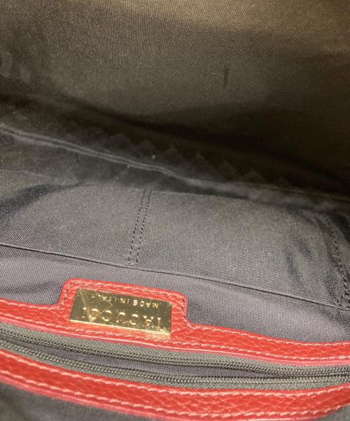 IACUCCI（イアクッチ）IACUCCI (イアクッチ) 2WAYスウェード切替バッグ レッドの古着・服飾アイテム