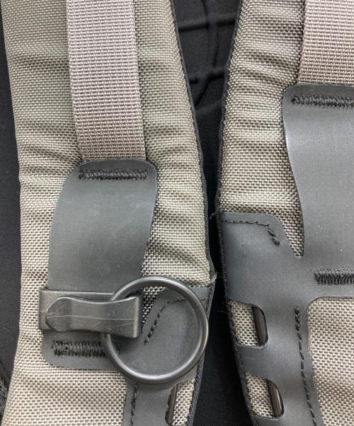 ARC'TERYX（アークテリクス）ARC'TERYX (アークテリクス) ARRO 16 BACKPACK グレーの古着・服飾アイテム