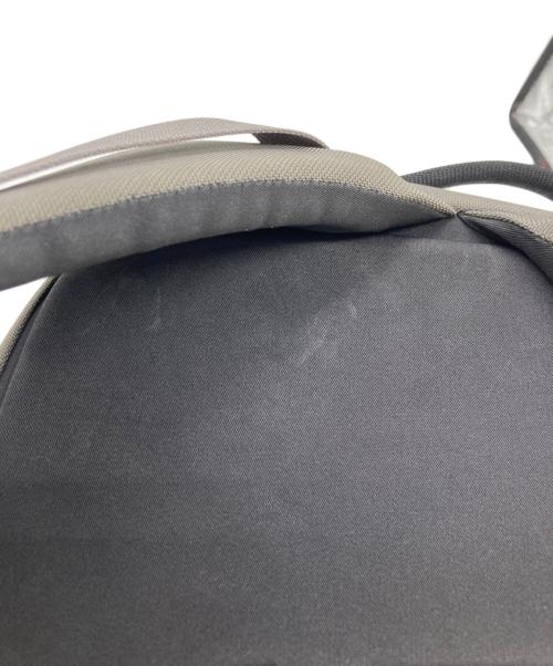 ARC'TERYX（アークテリクス）ARC'TERYX (アークテリクス) ARRO 16 BACKPACK グレーの古着・服飾アイテム