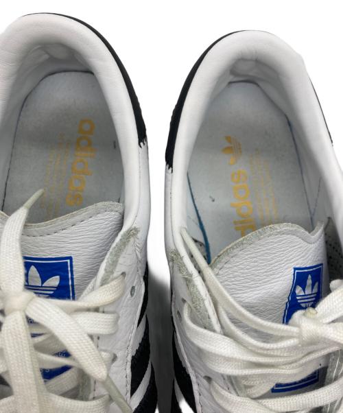adidas（アディダス）adidas (アディダス) SAMBAROSE ホワイト サイズ:SIZE 24.5cmの古着・服飾アイテム