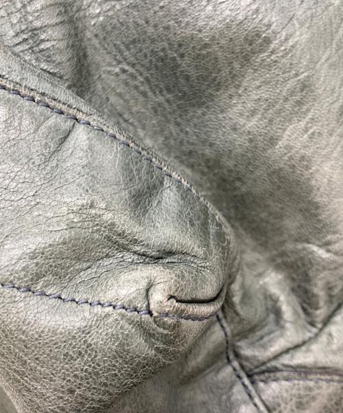 BALENCIAGA（バレンシアガ）BALENCIAGA (バレンシアガ) カバード ジャイアント デイ ショルダーバッグ カーキの古着・服飾アイテム