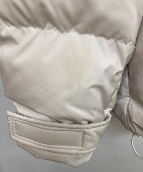 FRAY ID（フレイ アイディー）FRAY ID (フレイ アイディー) フードダウンジャケット ベージュ サイズ:	SIZE 0の古着・服飾アイテム