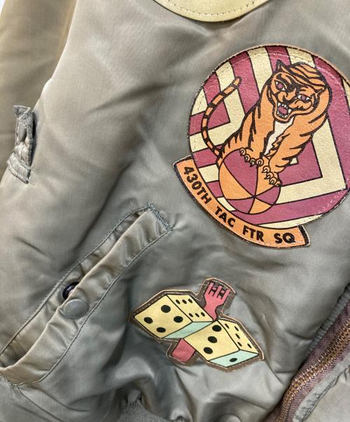 AVIREX（アヴィレックス）AVIREX (アヴィレックス) TOP GUN フライトジャケット カーキ サイズ:	SIZE Lの古着・服飾アイテム