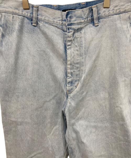 YLEVE（イレーヴ）YLEVE (イレーヴ) DENIM BAGGY FADE ブルー サイズ:	SIZE 4の古着・服飾アイテム