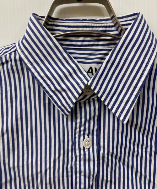 PLAY COMME des GARCONS（プレイコムデギャルソン）PLAY COMME des GARCONS (プレイコムデギャルソン) ストライプフロントパッチシャツ ブルー サイズ:SIZE Mの古着・服飾アイテム