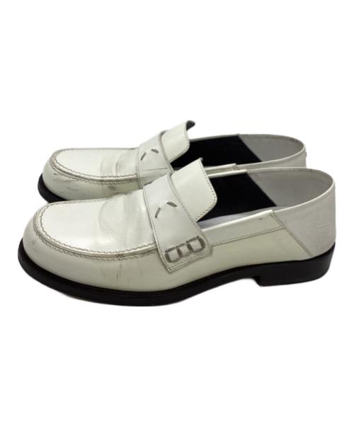 Maison Margiela（メゾンマルジェラ）Maison Margiela (メゾンマルジェラ) レザーローファー ホワイト サイズ:SIZE 37の古着・服飾アイテム