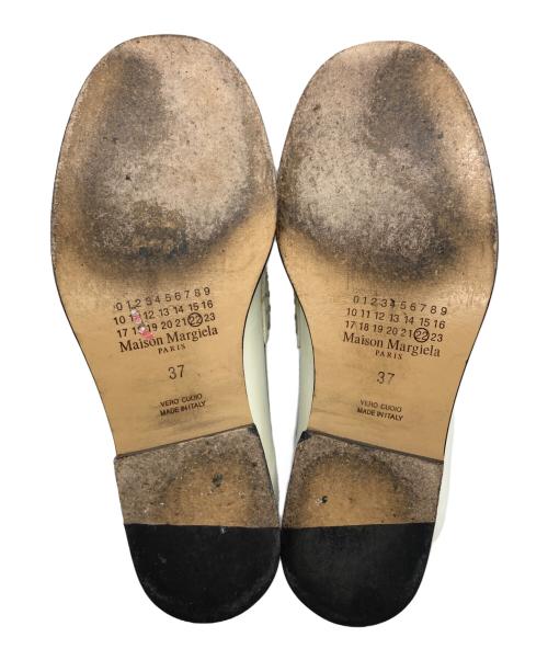 Maison Margiela（メゾンマルジェラ）Maison Margiela (メゾンマルジェラ) レザーローファー ホワイト サイズ:	SIZE 37の古着・服飾アイテム