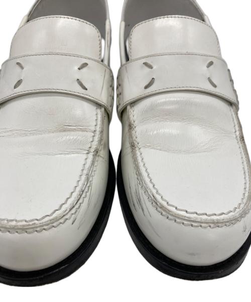 Maison Margiela（メゾンマルジェラ）Maison Margiela (メゾンマルジェラ) レザーローファー ホワイト サイズ:	SIZE 37の古着・服飾アイテム