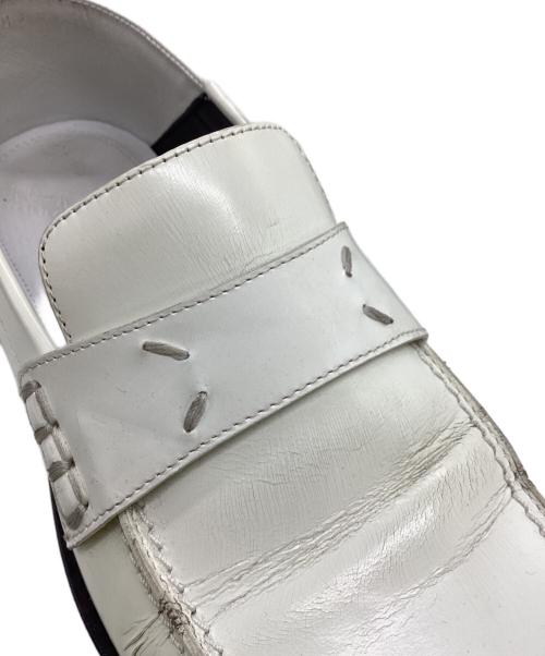 Maison Margiela（メゾンマルジェラ）Maison Margiela (メゾンマルジェラ) レザーローファー ホワイト サイズ:SIZE 37の古着・服飾アイテム